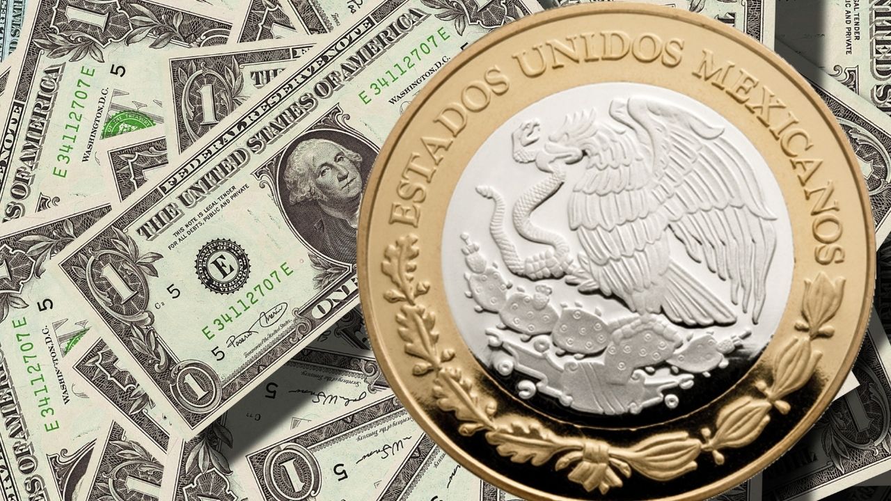 Dólar inicia semana retrocediendo frente al peso en $17.03 unidades